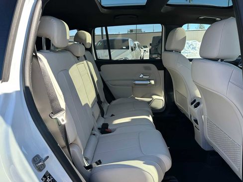 New 2026 Mercedes-Benz GLB 250 4MATIC image 12