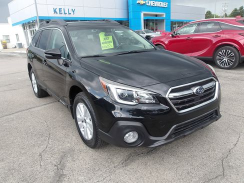 Used 2018 Subaru Outback 2.5i Premium AWD/4WD image 1