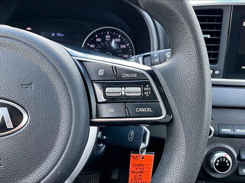 Used 2022 Kia Sportage LX AWD/4WD image 12