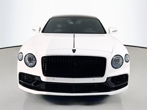 Certified 2021 Bentley Flying Spur V8 image 2