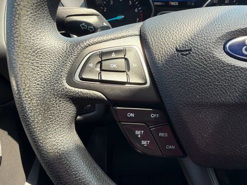 Used 2017 Ford Escape SE AWD/4WD image 11