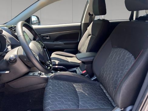 Used 2025 Mitsubishi Outlander Sport ES AWD/4WD image 10