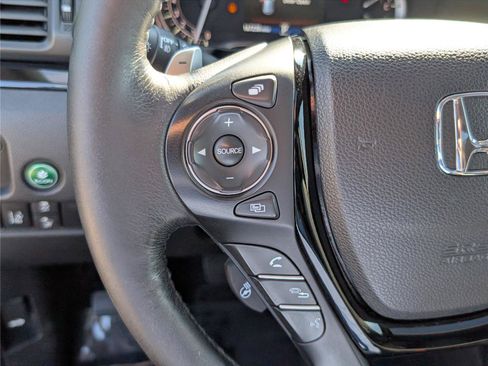 Used 2018 Honda Pilot Elite image 28