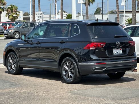 Used 2022 Volkswagen Tiguan SE FWD image 6