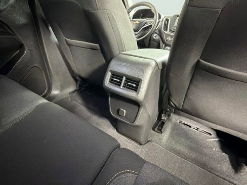 Certified 2018 Chevrolet Equinox LT FWD image 29