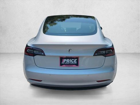 Used 2018 Tesla Model 3 Long Range RWD image 6