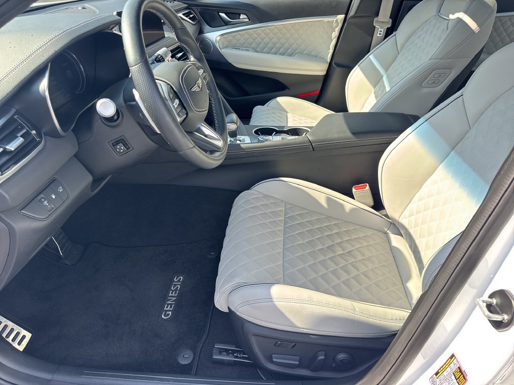 Used 2025 Genesis G70 3.3T Advanced w/ Sport Prestige Package RWD image 9