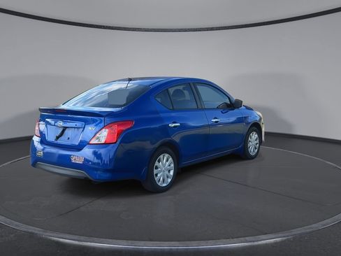 Used 2016 Nissan Versa SV FWD image 8