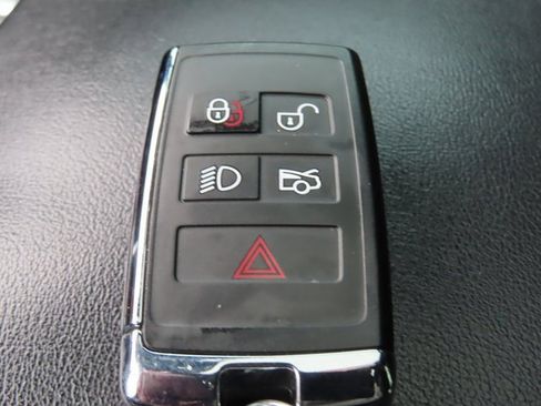 Used 2020 Jaguar XE S image 37