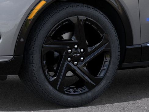 New 2025 Chevrolet Equinox EV RS image 11