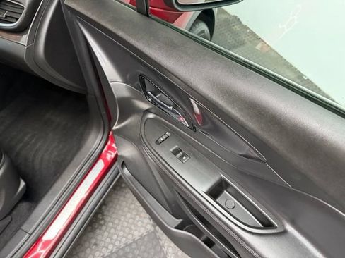 Used 2020 Buick Encore Preferred FWD image 38