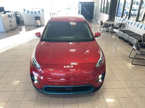 Used 2022 Kia Niro EX image 14