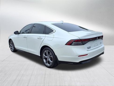 Used 2023 Honda Accord EX-L image 6