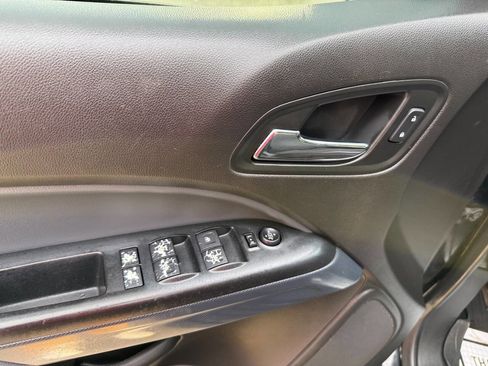 Used 2016 Chevrolet Colorado Z71 w/ Z71 Midnight Edition image 16