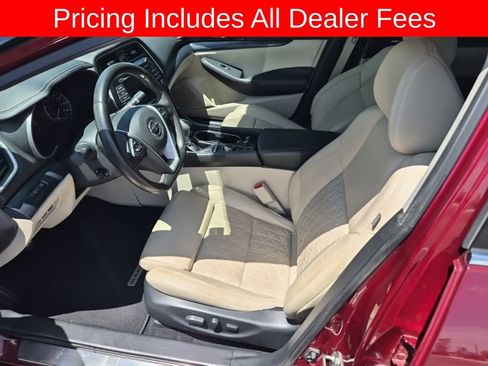 Used 2019 Nissan Maxima Platinum w/ Illumination Package FWD image 11