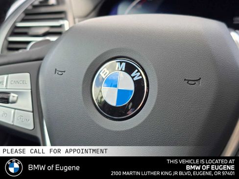 Used 2025 BMW X4 xDrive30i AWD/4WD image 33