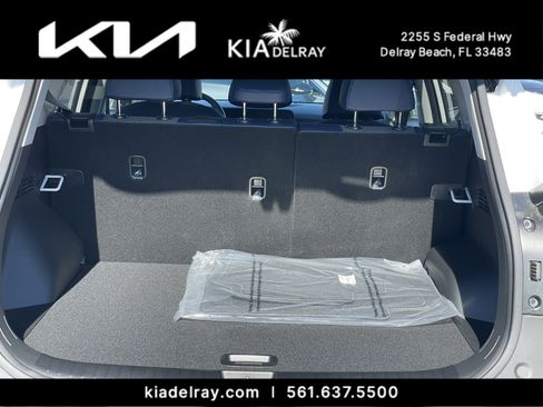 New 2025 Kia Seltos S image 8