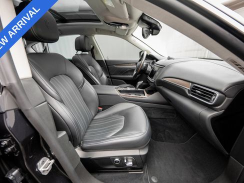 Used 2022 Maserati Levante GT AWD/4WD image 14