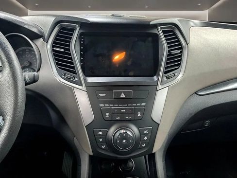 Used 2013 Hyundai Santa Fe Limited w/ Technology Pkg FWD image 11