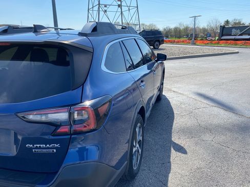Used 2020 Subaru Outback Touring w/ Popular Package #2 image 22