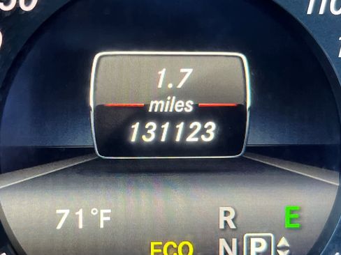 Used 2014 Mercedes-Benz E 350 Sedan image 30