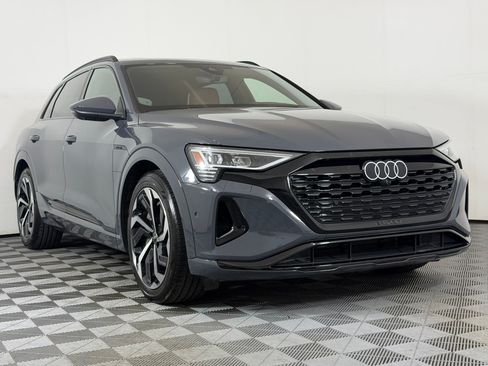 Used 2024 Audi Q8 e-tron Premium Plus w/ Premium Plus Package AWD/4WD image 7