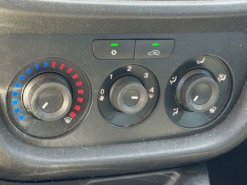 Used 2021 RAM ProMaster City Tradesman w/ Window Group 05 FWD image 21