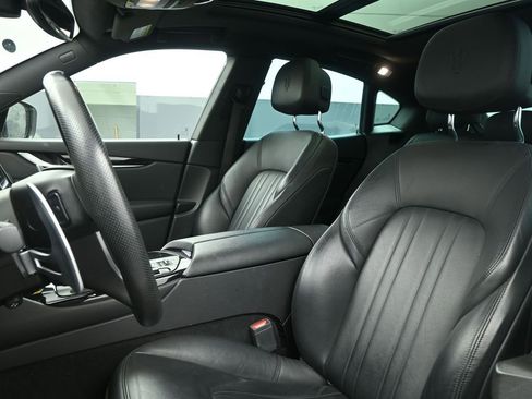 Used 2023 Maserati Levante Modena AWD/4WD image 4