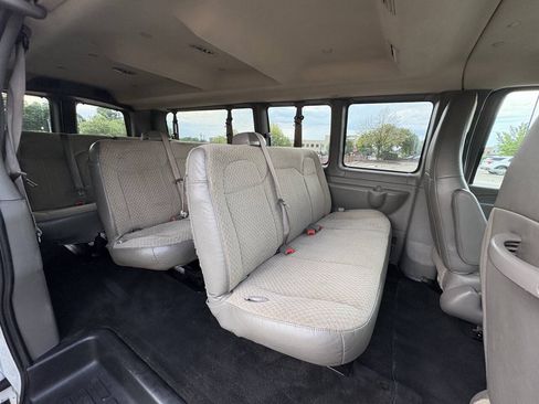 Used 2019 Chevrolet Express 3500 LT w/ LT Preferred Equipment Group RWD image 23