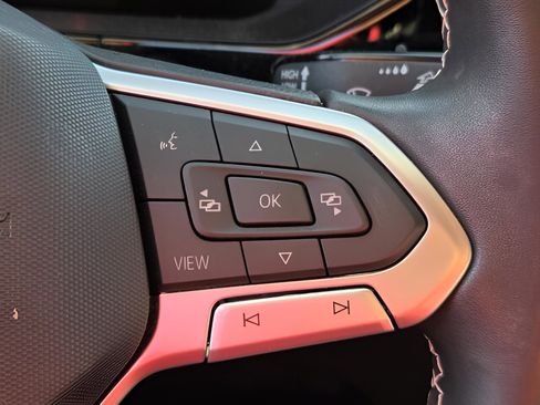 Used 2023 Volkswagen Taos S image 23