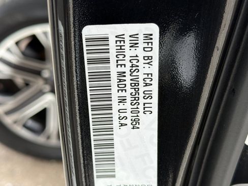 Used 2024 Jeep Wagoneer Series II w/ Flexible Seating Group image 27