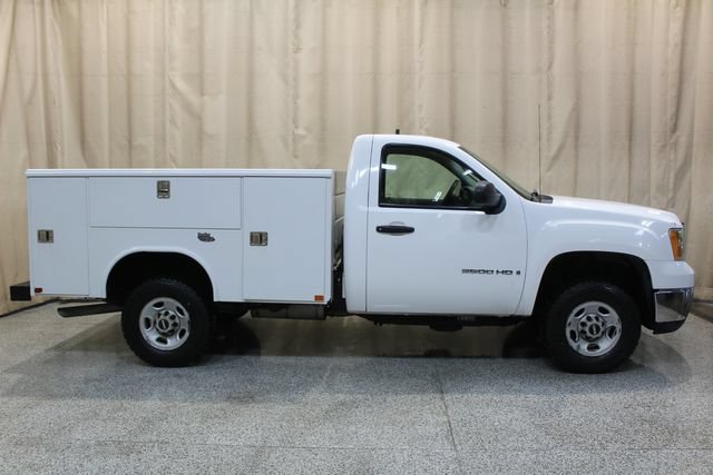 Used 2007 GMC Sierra 2500 W/T RWD image 2