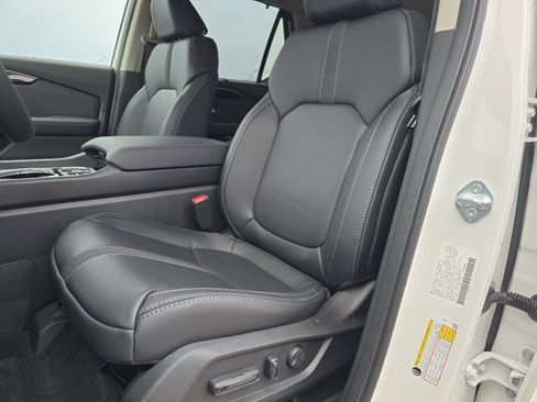 New 2025 Honda Pilot Touring image 26