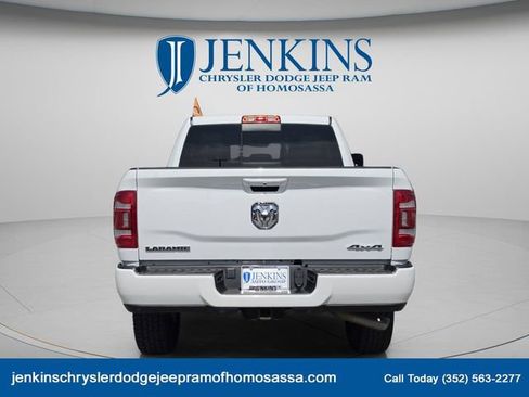 Used 2024 RAM 2500 Laramie AWD/4WD image 5
