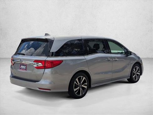 Used 2018 Honda Odyssey Elite image 5