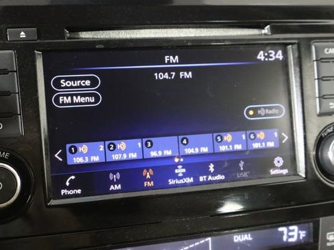 Used 2020 Nissan Rogue SL FWD image 32