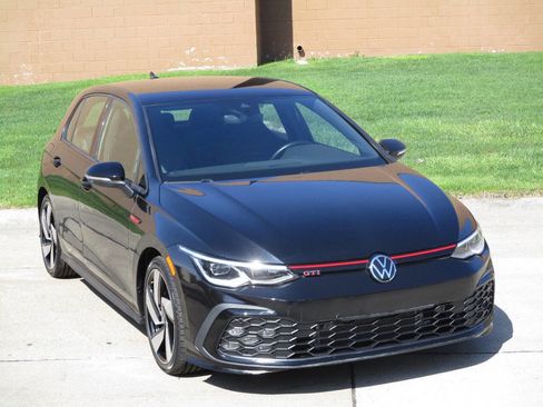 Used 2023 Volkswagen GTI S image 12