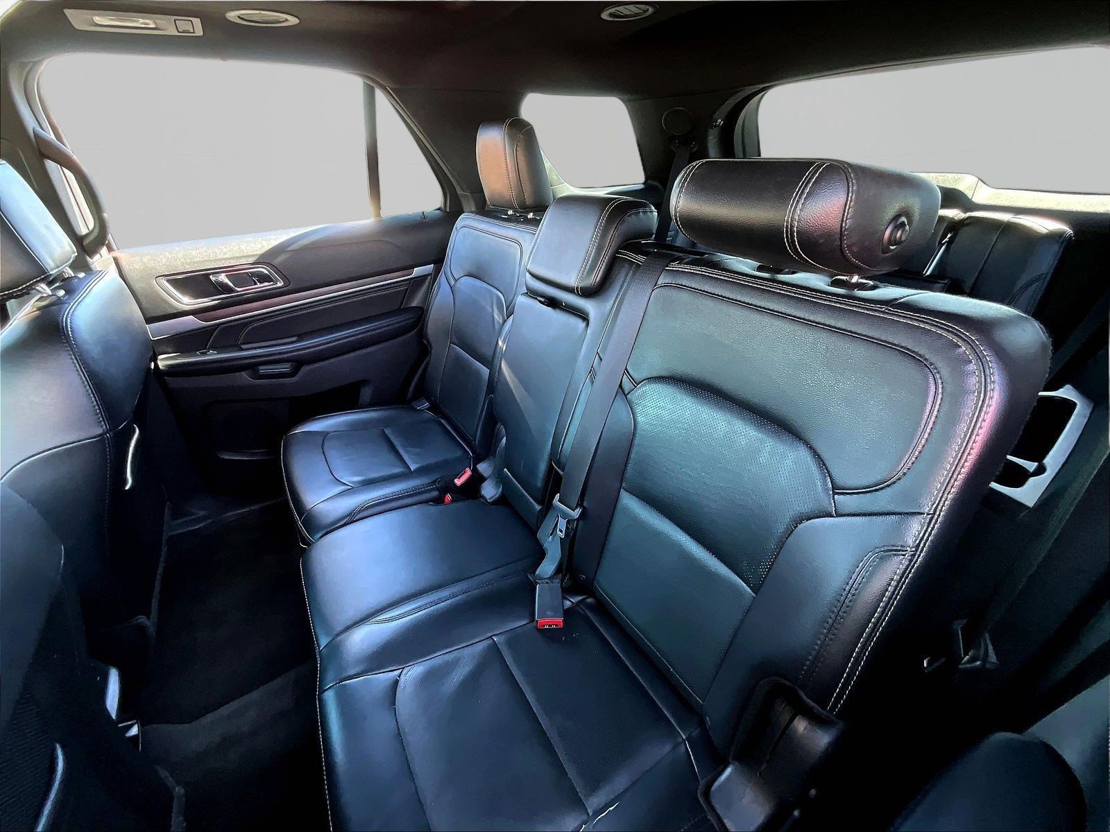 Used 2017 Ford Explorer Limited AWD/4WD image 22