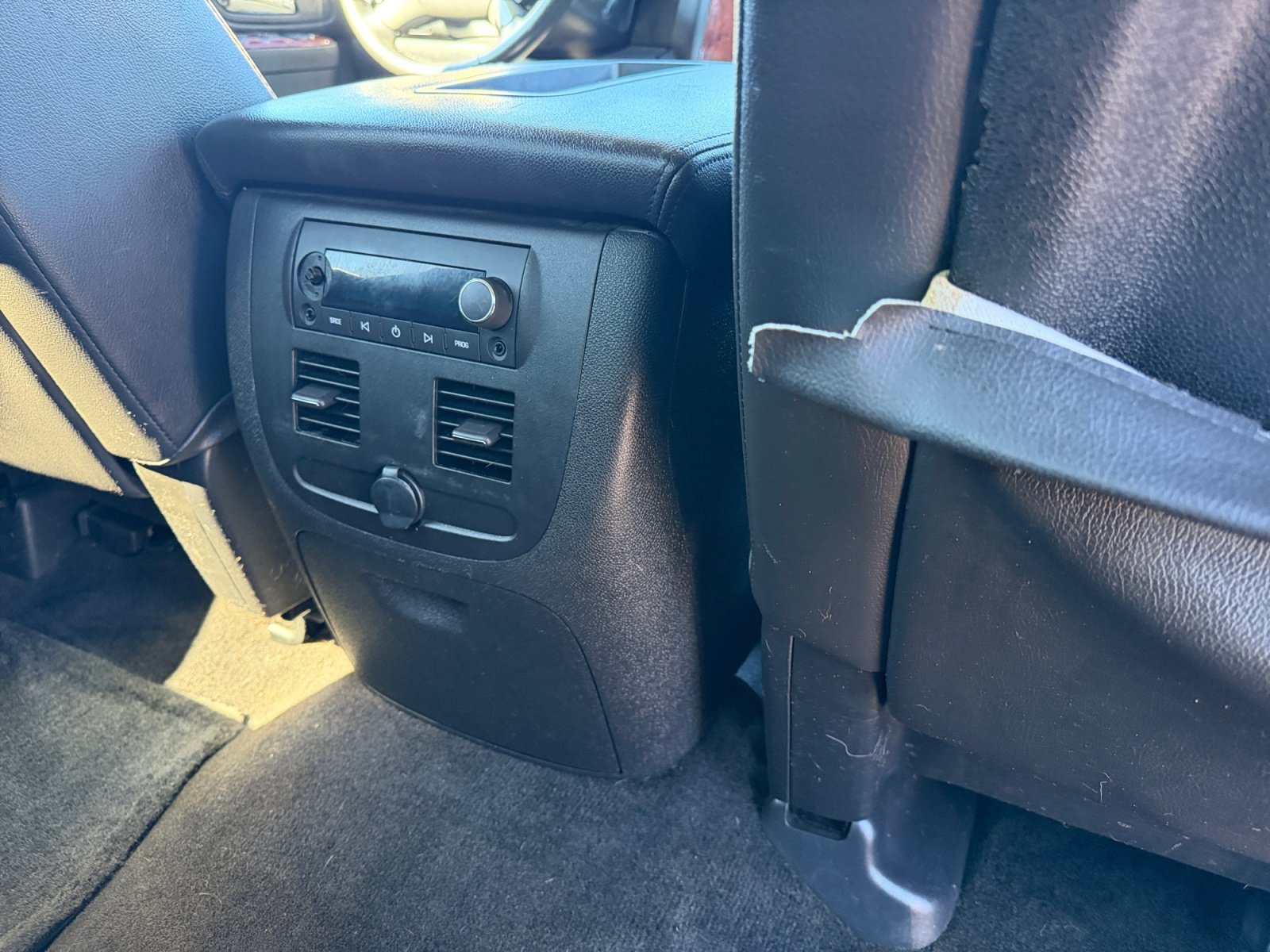 Used 2013 Chevrolet Avalanche LS AWD/4WD image 12