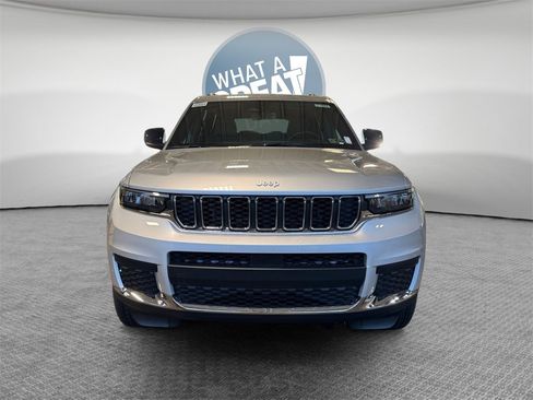 New 2025 Jeep Grand Cherokee L Laredo w/ Luxury Tech Group I image 9
