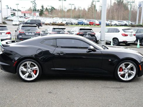 Used 2019 Chevrolet Camaro SS image 6