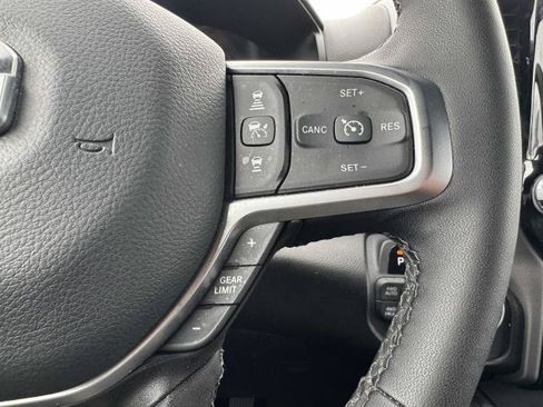 Used 2025 RAM 1500 Big Horn AWD/4WD image 12