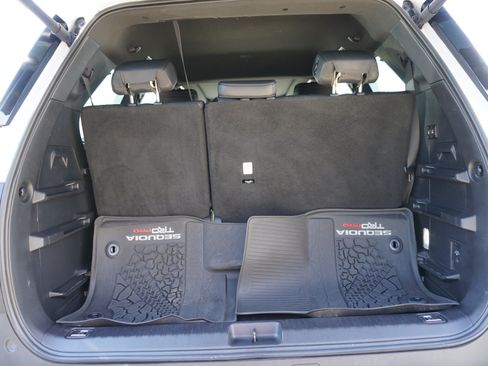 Used 2025 Toyota Sequoia TRD Pro AWD/4WD image 12