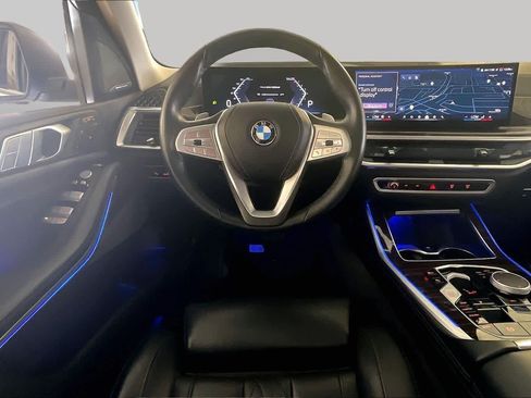 Used 2026 BMW X7 xDrive40i AWD/4WD image 5