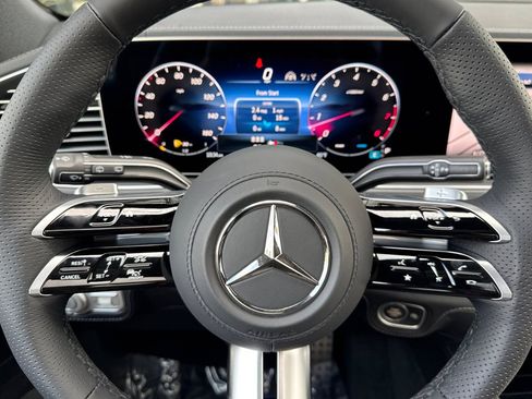 New 2025 Mercedes-Benz GLS 580 4MATIC image 22
