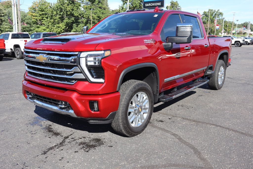 Used 2025 Chevrolet Silverado 3500 High Country w/ Technology Package AWD/4WD image 31