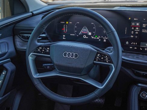 New 2025 Audi Q5 Premium Plus image 19