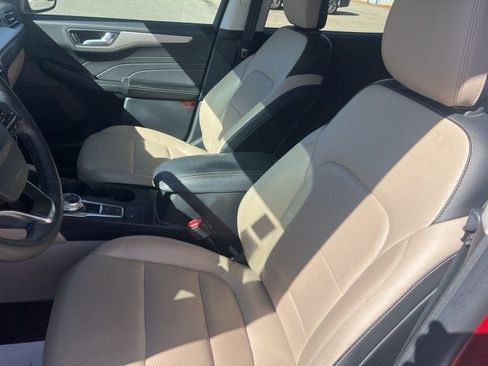 Used 2022 Ford Escape SEL w/ Technology Package image 13