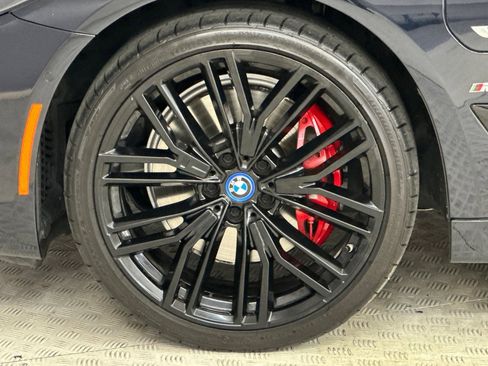 Certified 2023 BMW 530e w/ M Sport Package image 11