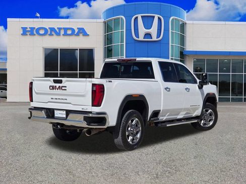 Used 2025 GMC Sierra 2500 SLT w/ SLT Convenience Package AWD/4WD image 3